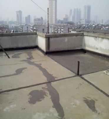 大兴漏水维修 楼顶漏水是什么原因，楼顶漏水维修方法是什么?